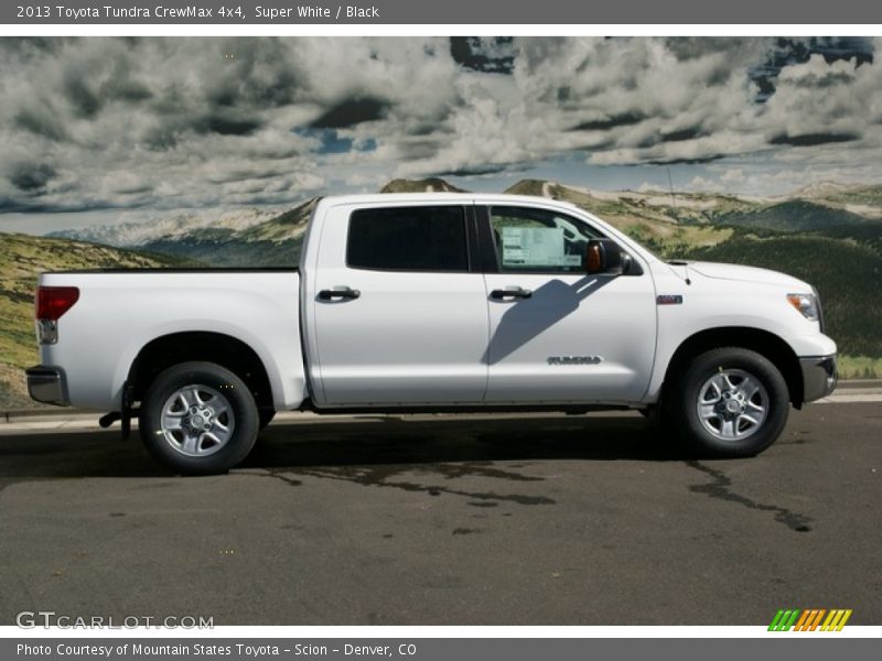 Super White / Black 2013 Toyota Tundra CrewMax 4x4