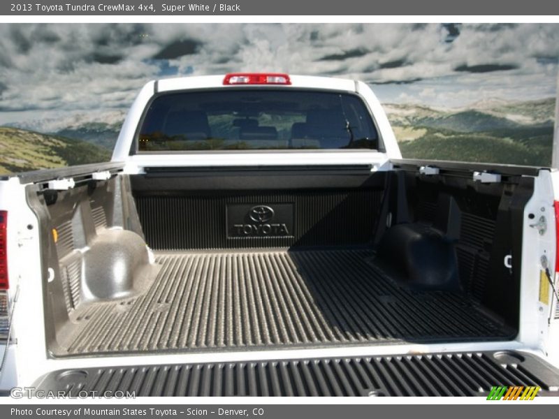 Super White / Black 2013 Toyota Tundra CrewMax 4x4