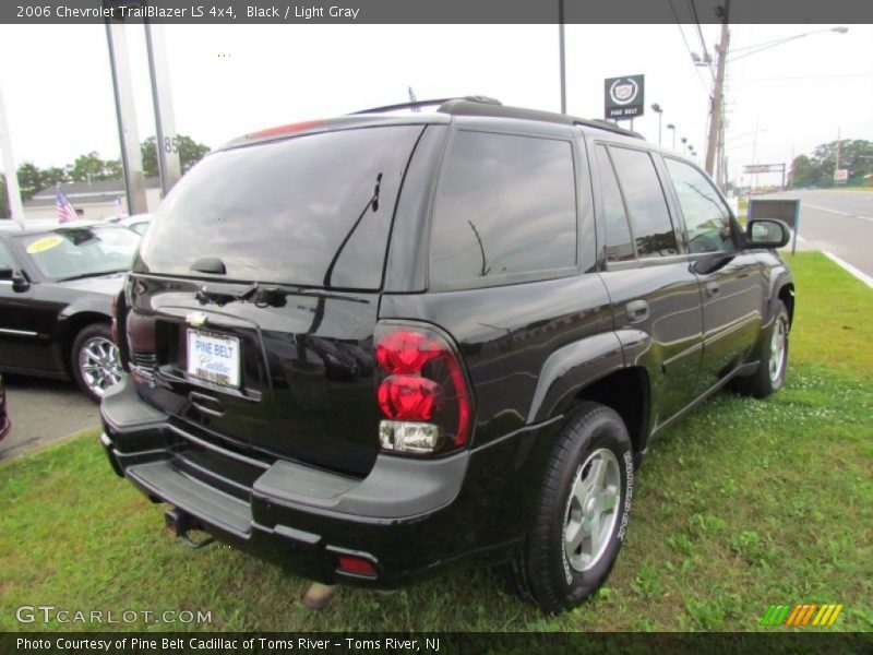 Black / Light Gray 2006 Chevrolet TrailBlazer LS 4x4