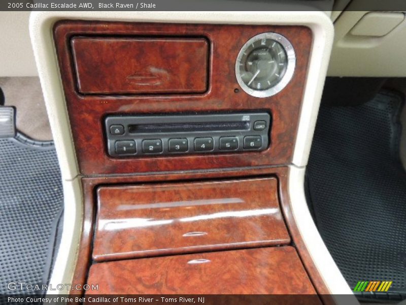 Black Raven / Shale 2005 Cadillac Escalade AWD