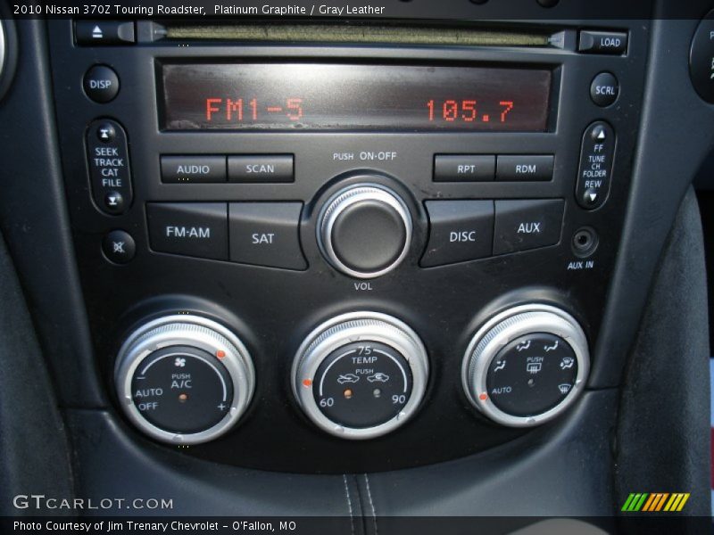 Controls of 2010 370Z Touring Roadster