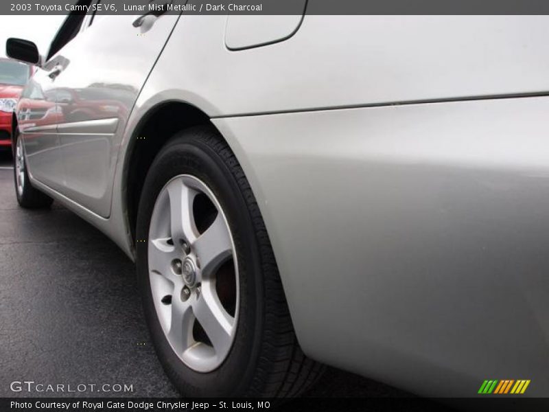 Lunar Mist Metallic / Dark Charcoal 2003 Toyota Camry SE V6