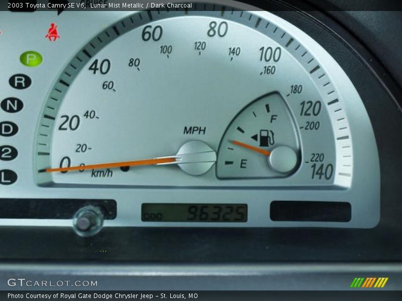 Lunar Mist Metallic / Dark Charcoal 2003 Toyota Camry SE V6