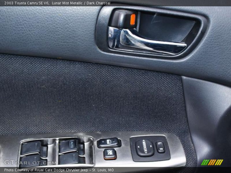 Lunar Mist Metallic / Dark Charcoal 2003 Toyota Camry SE V6