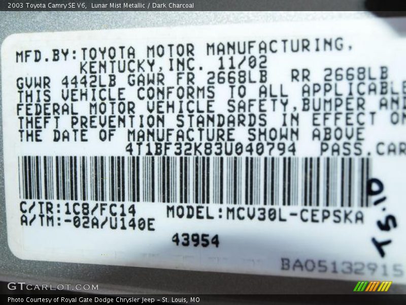 Lunar Mist Metallic / Dark Charcoal 2003 Toyota Camry SE V6