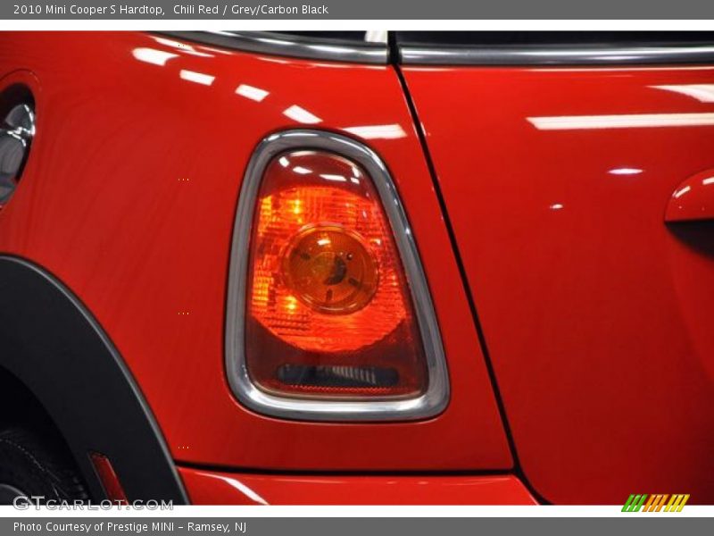 Chili Red / Grey/Carbon Black 2010 Mini Cooper S Hardtop