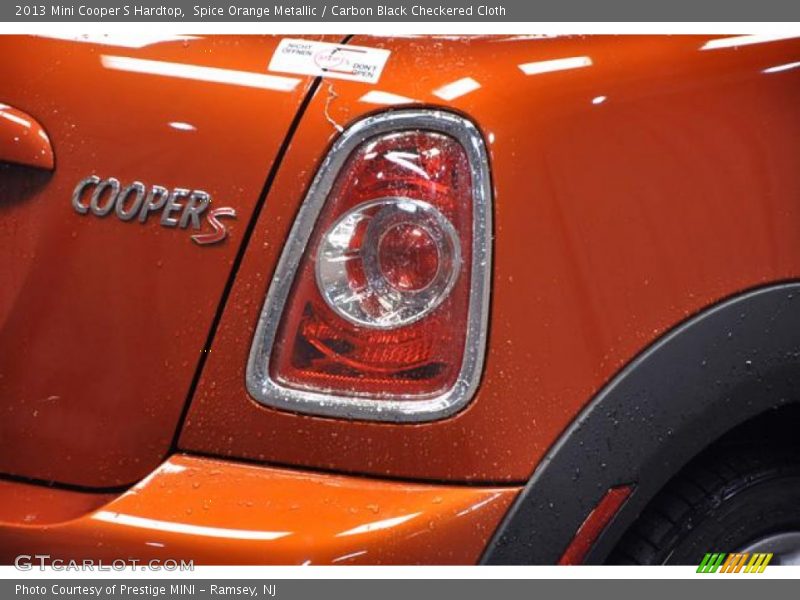 Spice Orange Metallic / Carbon Black Checkered Cloth 2013 Mini Cooper S Hardtop