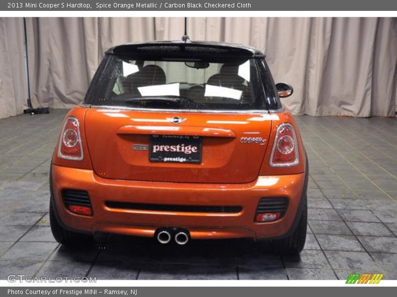 Spice Orange Metallic / Carbon Black Checkered Cloth 2013 Mini Cooper S Hardtop