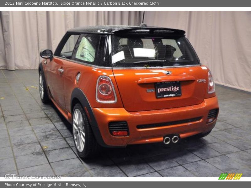 Spice Orange Metallic / Carbon Black Checkered Cloth 2013 Mini Cooper S Hardtop