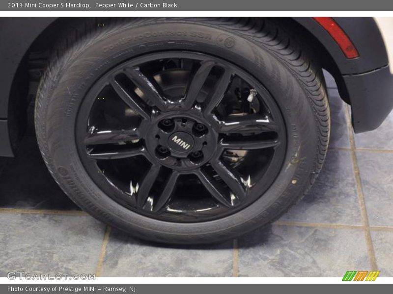 Pepper White / Carbon Black 2013 Mini Cooper S Hardtop