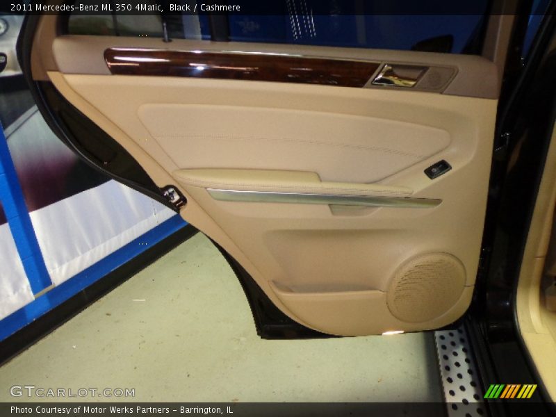 Black / Cashmere 2011 Mercedes-Benz ML 350 4Matic