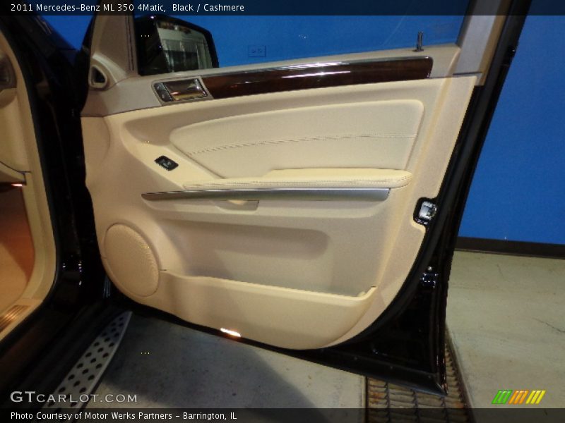 Black / Cashmere 2011 Mercedes-Benz ML 350 4Matic