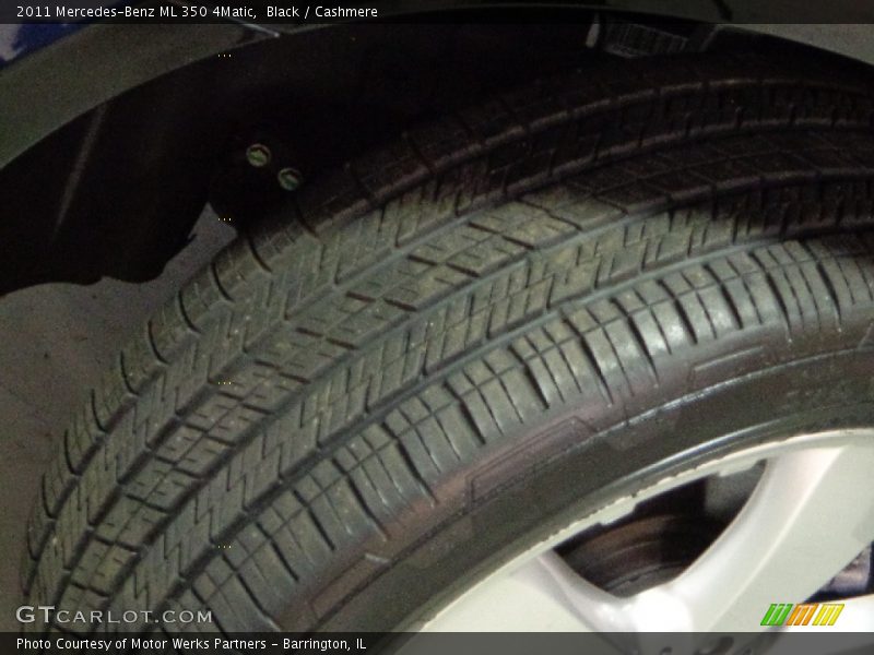 Black / Cashmere 2011 Mercedes-Benz ML 350 4Matic
