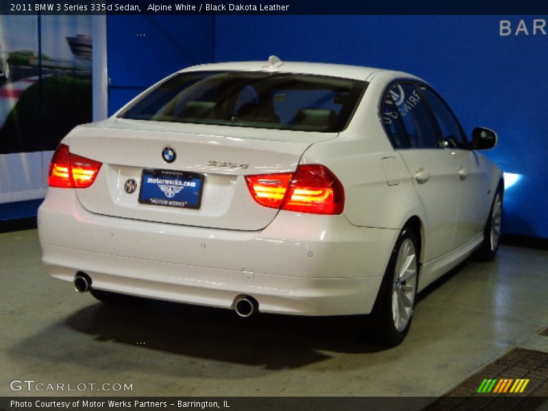 Alpine White / Black Dakota Leather 2011 BMW 3 Series 335d Sedan