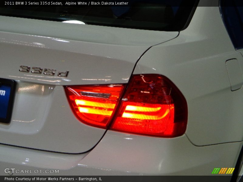 Alpine White / Black Dakota Leather 2011 BMW 3 Series 335d Sedan