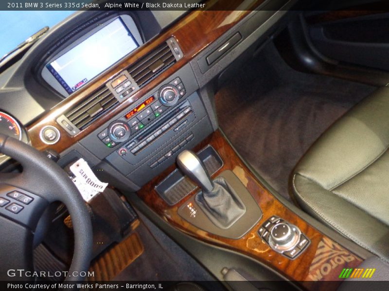 Alpine White / Black Dakota Leather 2011 BMW 3 Series 335d Sedan
