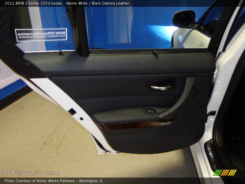 Alpine White / Black Dakota Leather 2011 BMW 3 Series 335d Sedan