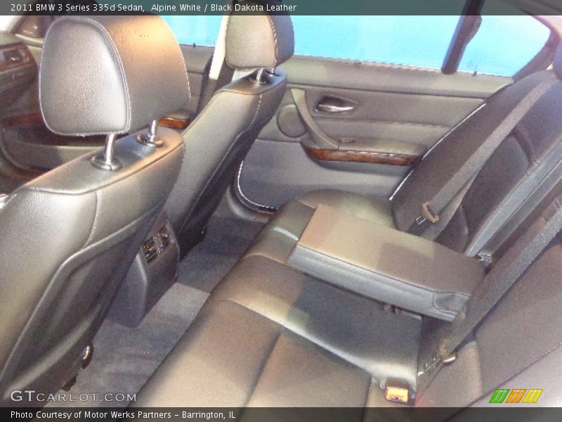 Alpine White / Black Dakota Leather 2011 BMW 3 Series 335d Sedan