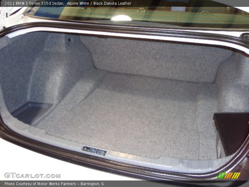 Alpine White / Black Dakota Leather 2011 BMW 3 Series 335d Sedan