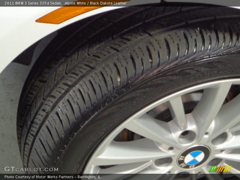 Alpine White / Black Dakota Leather 2011 BMW 3 Series 335d Sedan