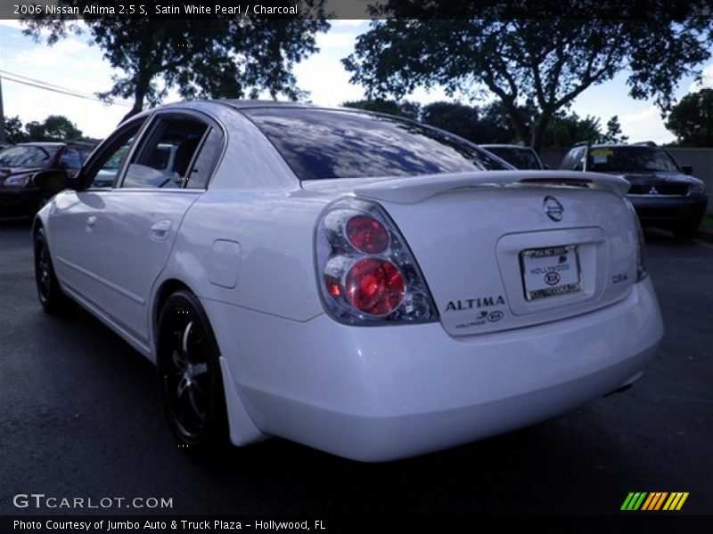 Satin White Pearl / Charcoal 2006 Nissan Altima 2.5 S