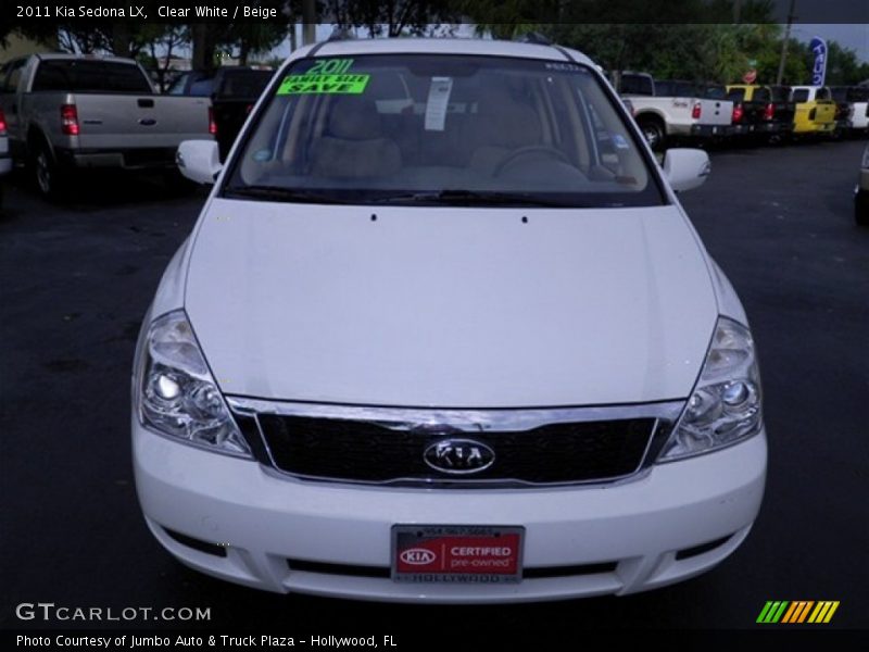 Clear White / Beige 2011 Kia Sedona LX