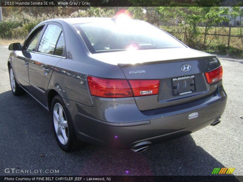 Willow Gray / Gray 2010 Hyundai Sonata SE V6