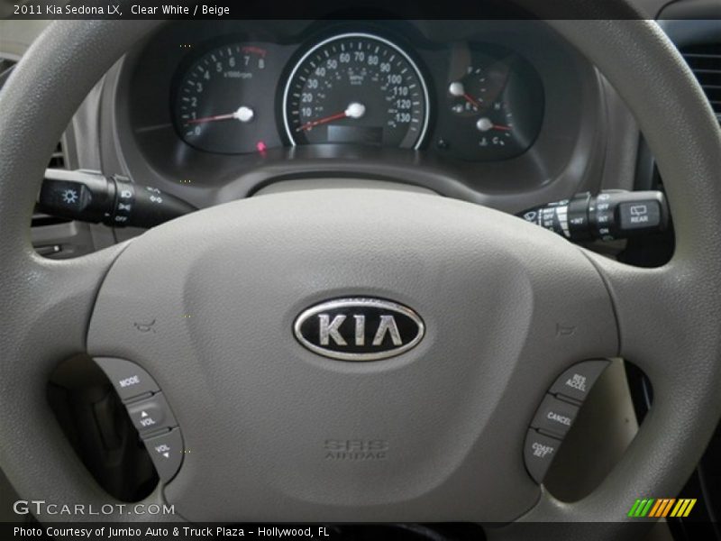 Clear White / Beige 2011 Kia Sedona LX