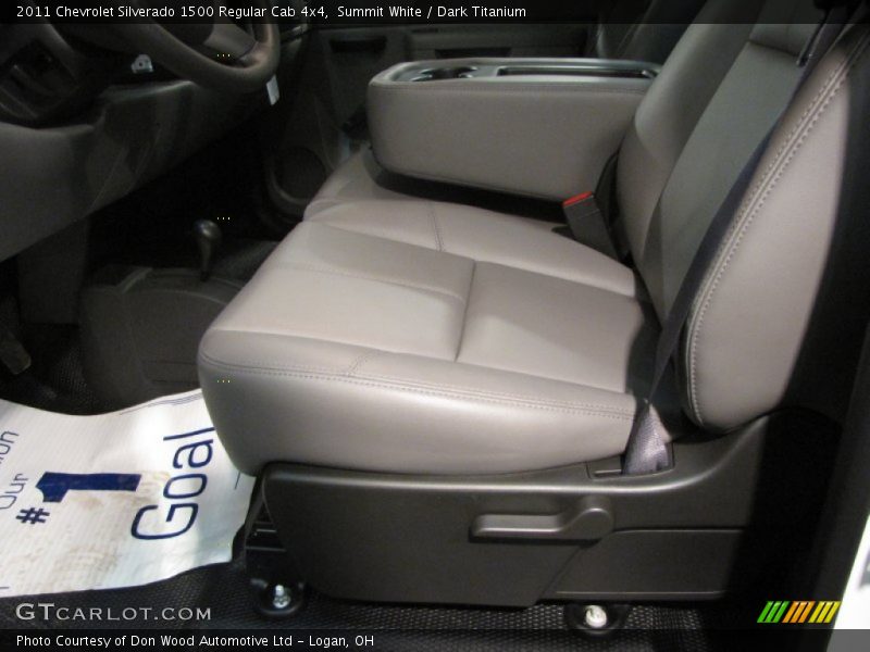 Summit White / Dark Titanium 2011 Chevrolet Silverado 1500 Regular Cab 4x4