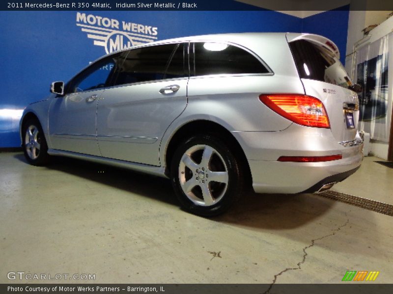 Iridium Silver Metallic / Black 2011 Mercedes-Benz R 350 4Matic