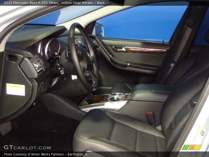Iridium Silver Metallic / Black 2011 Mercedes-Benz R 350 4Matic