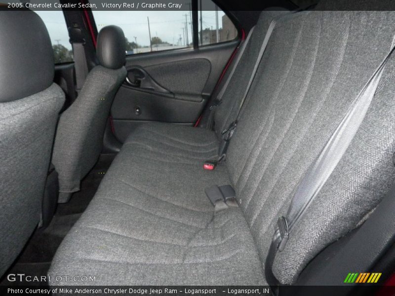 Victory Red / Graphite Gray 2005 Chevrolet Cavalier Sedan