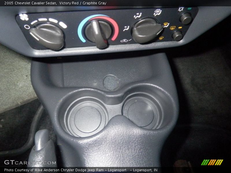 Victory Red / Graphite Gray 2005 Chevrolet Cavalier Sedan