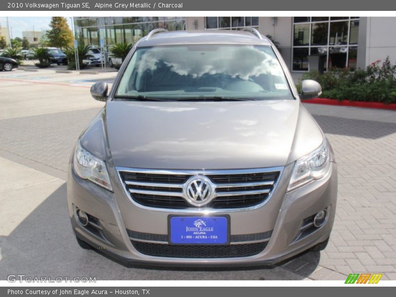 Alpine Grey Metallic / Charcoal 2010 Volkswagen Tiguan SE