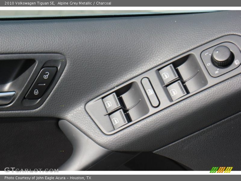 Alpine Grey Metallic / Charcoal 2010 Volkswagen Tiguan SE