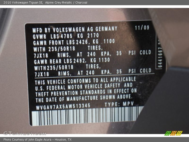 Alpine Grey Metallic / Charcoal 2010 Volkswagen Tiguan SE