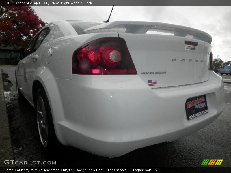 New Bright White / Black 2013 Dodge Avenger SXT