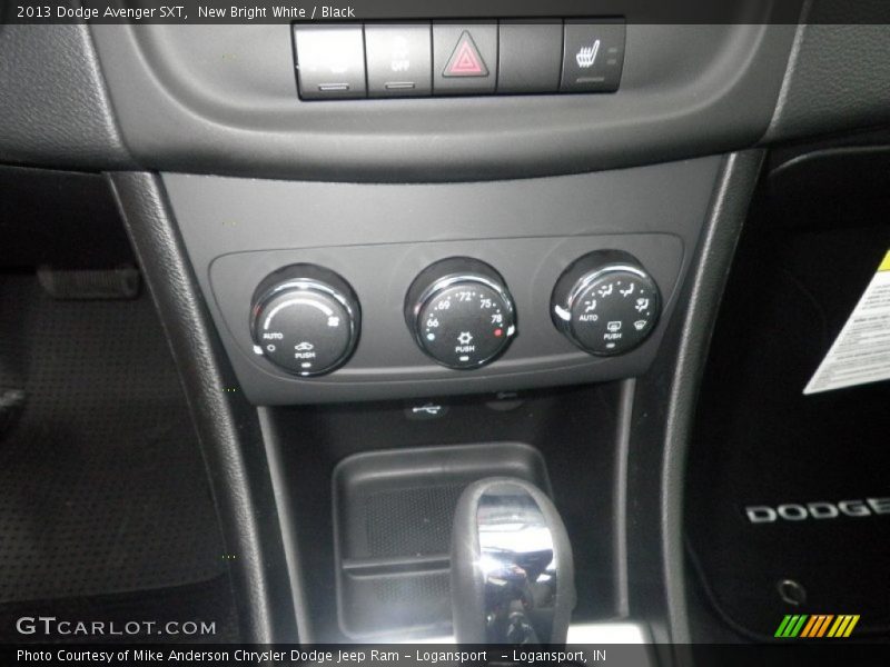 New Bright White / Black 2013 Dodge Avenger SXT