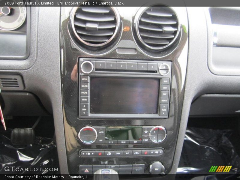 Brilliant Silver Metallic / Charcoal Black 2009 Ford Taurus X Limited