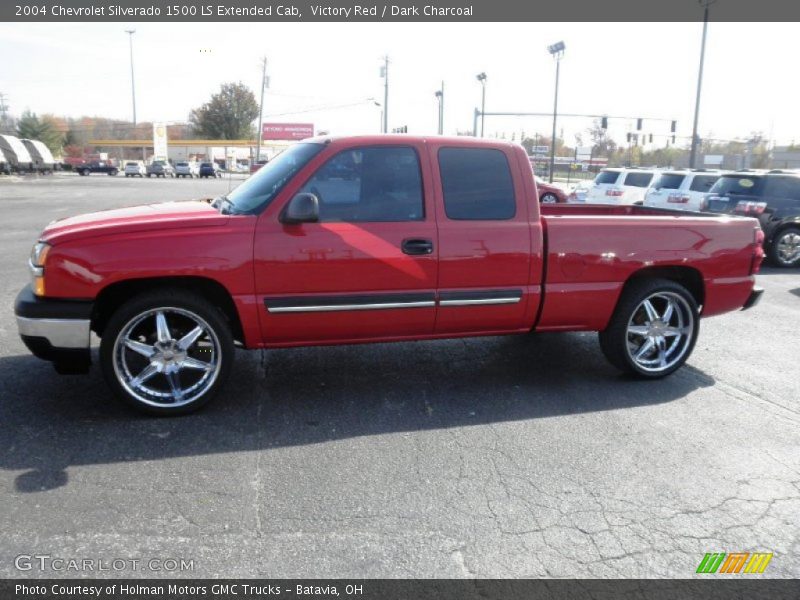 Victory Red / Dark Charcoal 2004 Chevrolet Silverado 1500 LS Extended Cab