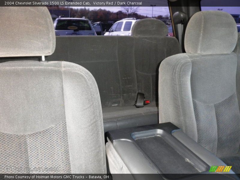 Victory Red / Dark Charcoal 2004 Chevrolet Silverado 1500 LS Extended Cab