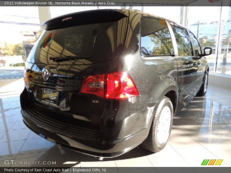 Nocturne Black Metallic / Aero Gray 2012 Volkswagen Routan SE