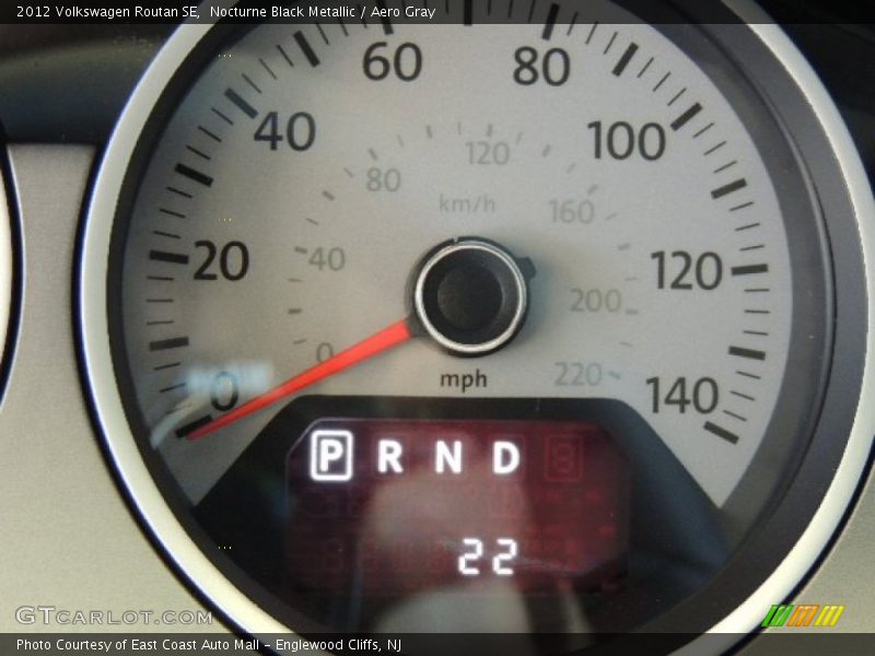 Nocturne Black Metallic / Aero Gray 2012 Volkswagen Routan SE