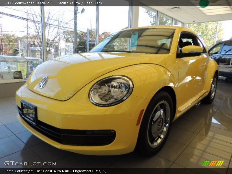 Saturn Yellow / Titan Black 2012 Volkswagen Beetle 2.5L