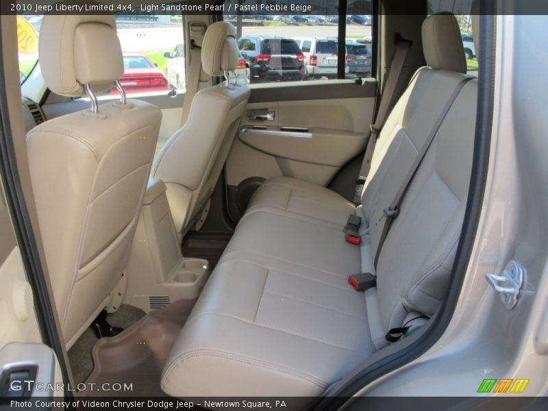 Light Sandstone Pearl / Pastel Pebble Beige 2010 Jeep Liberty Limited 4x4