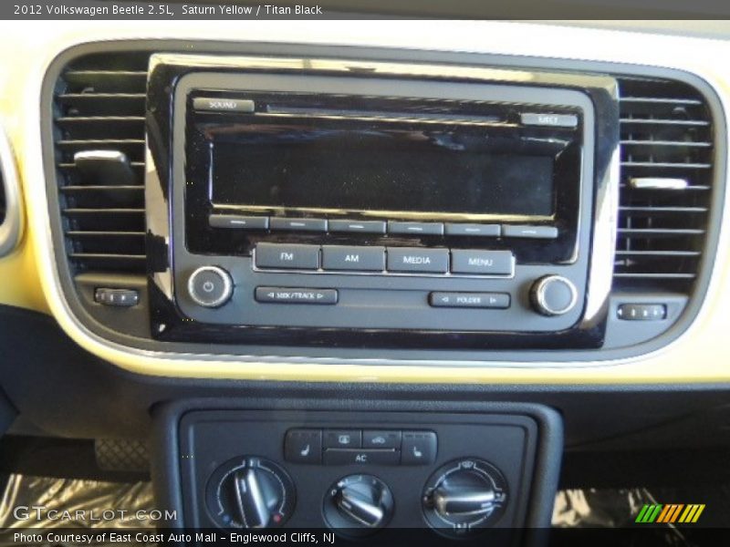 Saturn Yellow / Titan Black 2012 Volkswagen Beetle 2.5L