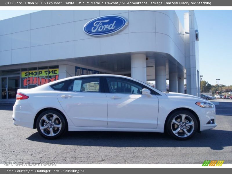 White Platinum Metallic Tri-coat / SE Appearance Package Charcoal Black/Red Stitching 2013 Ford Fusion SE 1.6 EcoBoost