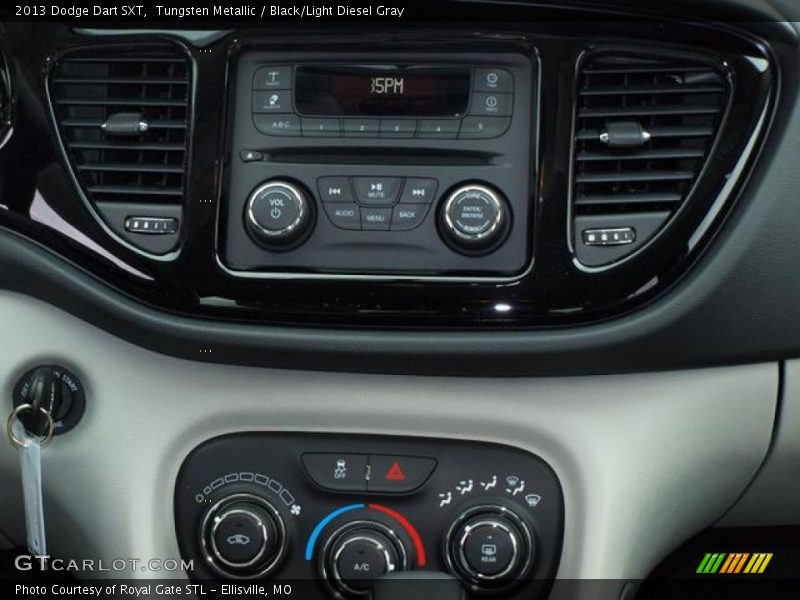 Tungsten Metallic / Black/Light Diesel Gray 2013 Dodge Dart SXT