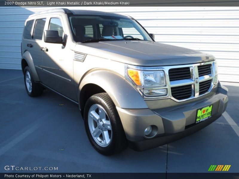 Light Khaki Metallic / Dark Khaki/Medium Khaki 2007 Dodge Nitro SLT