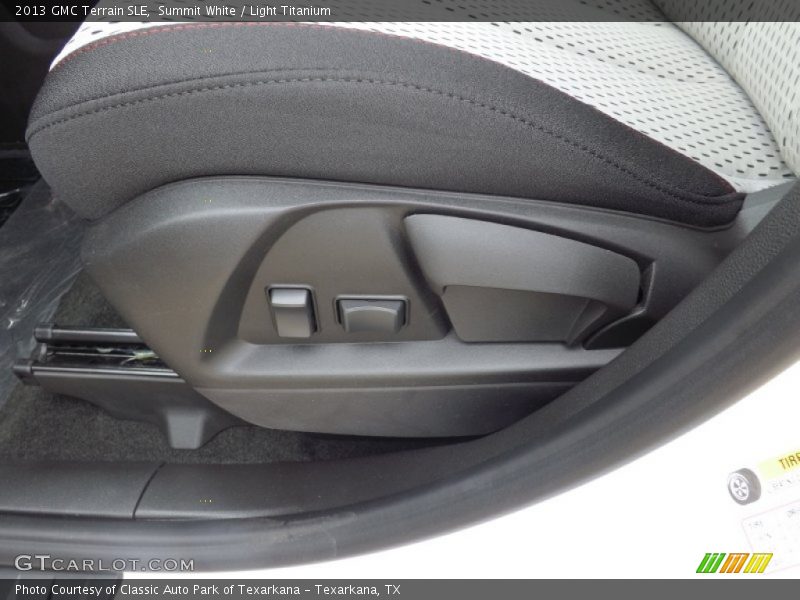 Summit White / Light Titanium 2013 GMC Terrain SLE